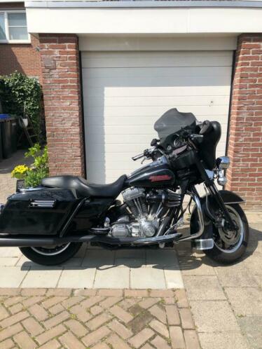 Harley-Davidson STD 1450 Vivid Black