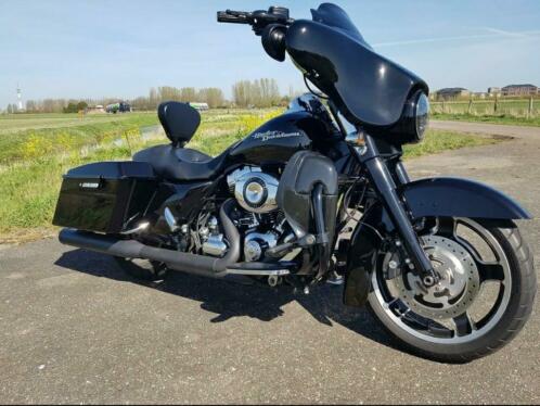 Harley Davidson street glide FLHX