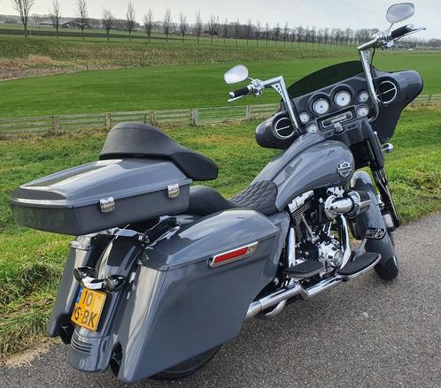 Harley-Davidson Street Glide FLHX Bagger - btw motor