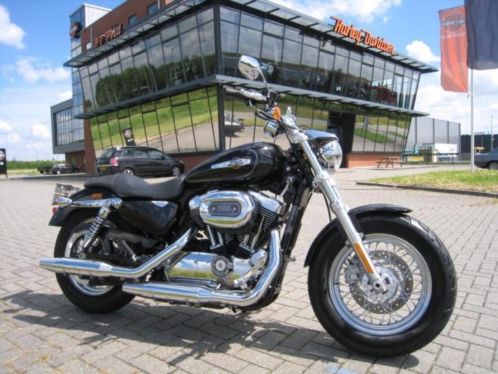 Harley-Davidson XL1200C SPORTSTER 1200 custom (bj 2013)