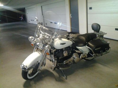Harley Davison Road King Classic wit parelmoer in nieuwstaat