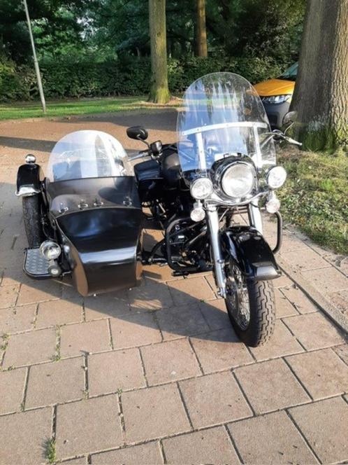 harley roadking zijspan