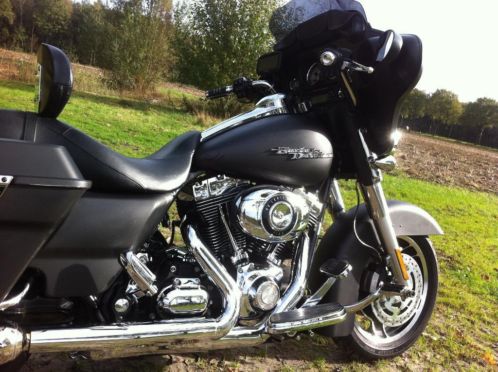 Harley Street glide Denim Black (mat zwart) 2009