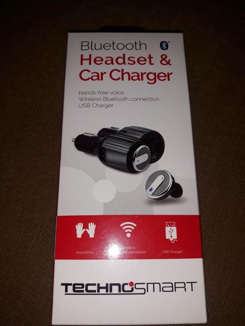 Headset (oortje)  car charger (handsfree bellen)