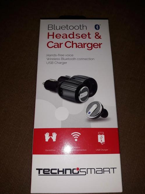Headset (oortje)  car charger  (nieuw)