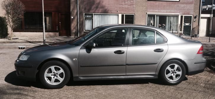 Heerlijke Saab 9-3 1.9 TID Sport Sedan 110KW AUT 2005 Grijs