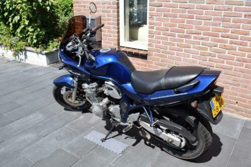 Heerlijke Suzuki Bandit GSF600 S tourmotor