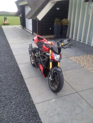 Hele dikke Ducati Streetfighter S. Recent onderhoud gehad.