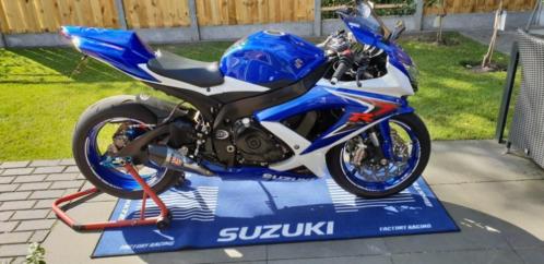 Hele dikke Suzuki GSX-R k8 750