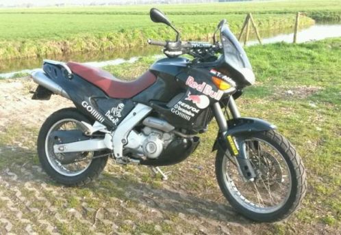 Hele mooie Aprilia Pegaso met zgan banden en nw koppakking