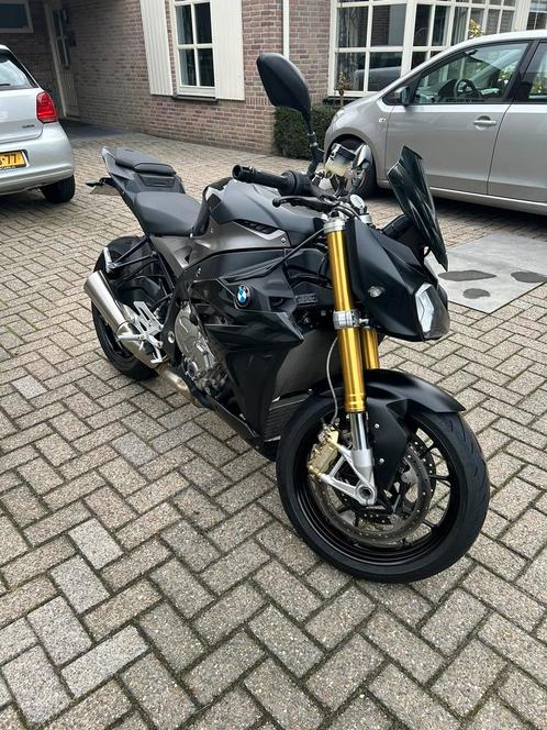 Hele mooie BMW S1000R MOET WEG