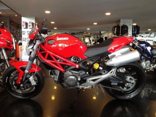 Hele mooie Ducati Monster 696 als nieuw