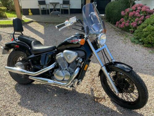 Hele mooie Honda VT 600 c