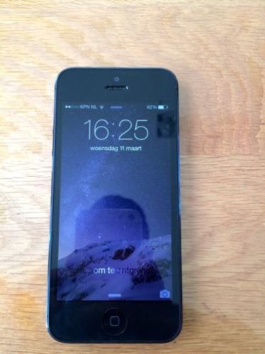 Hele mooie iPhone 5 16gb zwart compleet met doos  