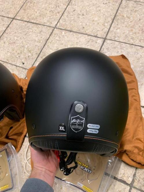 Helm scorpion belfast mat zwart NIEUW maten M, L, XL, XXL