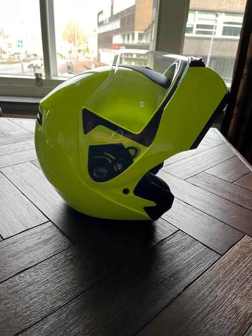 Helm Size M 57-58cm  - Used only a few times.