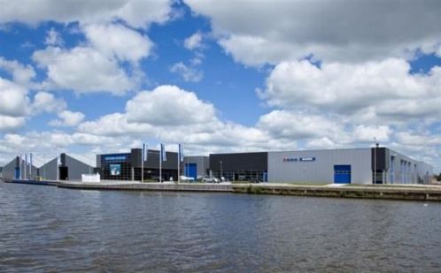 Hemrik Marine 20.000m2 watersportplezier, nieuw webshop