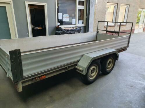 HENRA bwj 2008 bakmaat 4.00 x 1.40 x 0.40 mtr.