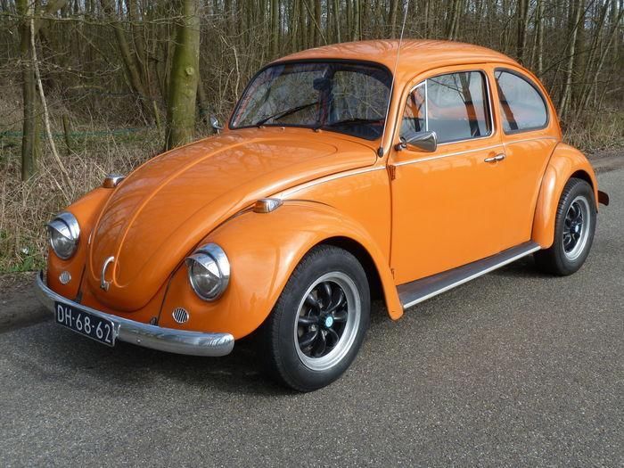 Hippe Volkswagen Kever uit 1972 n in de Oldtimerveiling