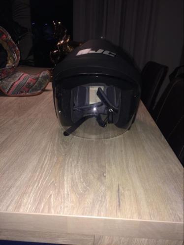 Hjc helm maat L valt smal