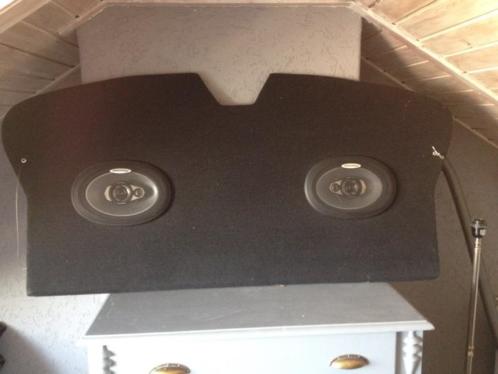 Hoedenplank peugot 306 met pioneer speakers