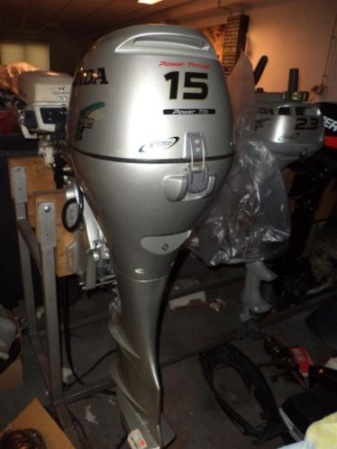 HONDA 15 pk POWERTRIM ULTRALANGSTAART,FABRIEKSNIEUW 