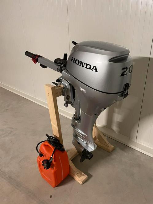Honda 20 pk 4 takt  langstaart  elektrische start