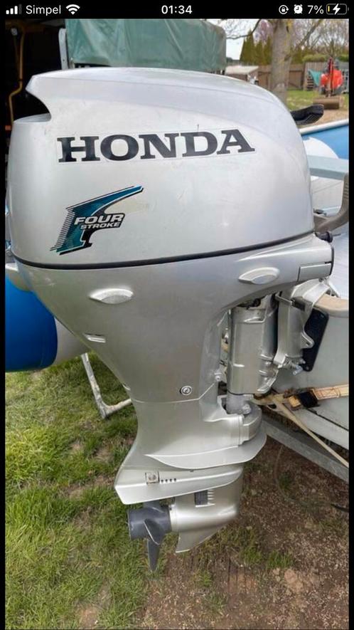 Honda 20 PK en 6 PK Yamaha 2 cilinder.rubberboot en trailer.