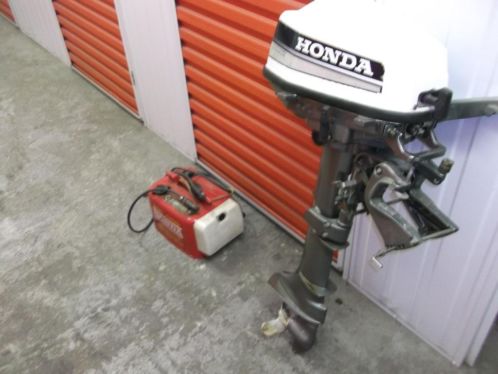 Honda 5 pk viertakt langstaart met 2x tank