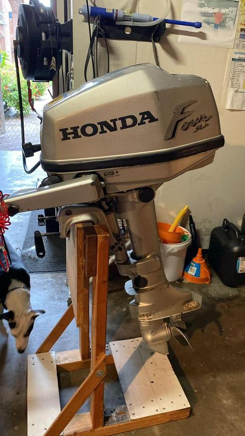 Honda 5pk 4 takt loopt als een zonnetje koopje weg is weg