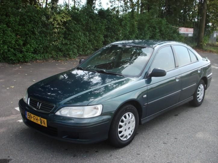 Honda Accord 1.6i LS (bj 2000)