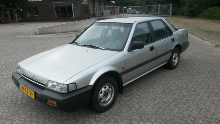 Honda Accord 2.0 EX PS 1986 Grijs. Apk tot 10-2018