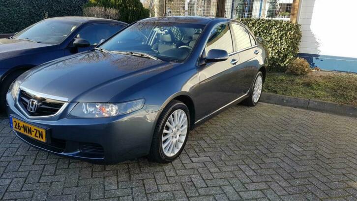 Honda Accord 2.0 I Sedan Comfort automaat 2004 weinig km.