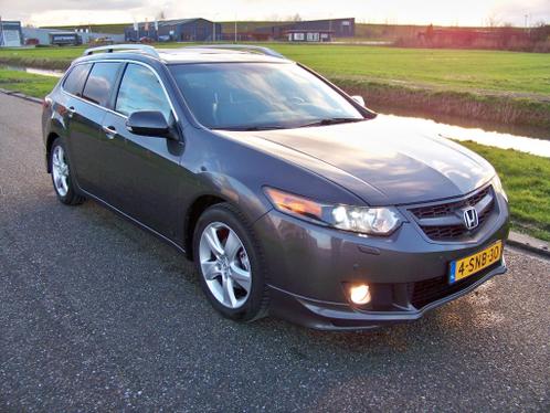 Honda Accord Tourer full options