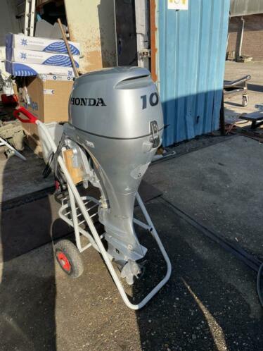 Honda BF10 2018