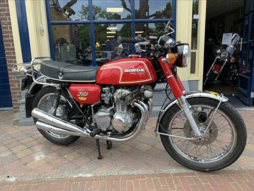 Honda cb 350 four werkelijk prachtig .Van de tweede eigenaar