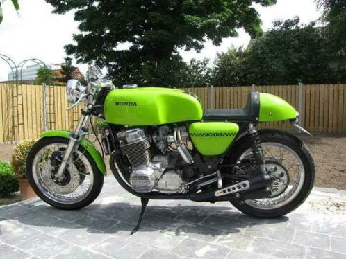 Honda cb 750 caf racer.