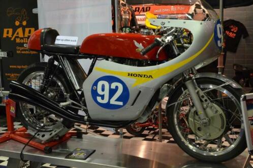 Honda CB 77 bj.64 racer replica in onderdelen