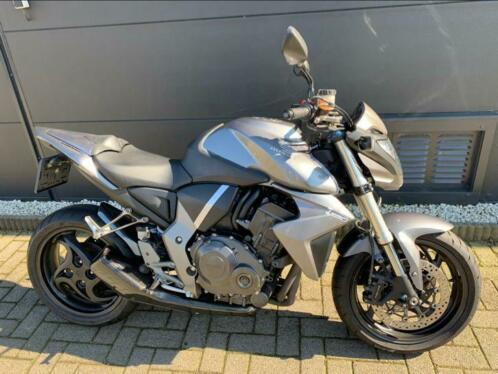 Honda CB1000R (schade)