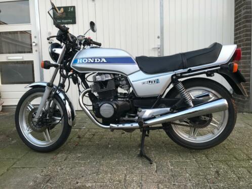 Honda CB400N prachtige youngtimer