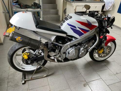 Honda CB600F3 naked special