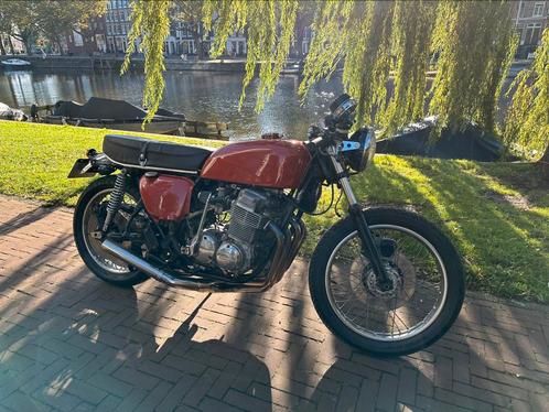 Honda CB750 jaren 70 (met extra blok en onderdelen)