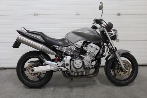 Honda CB900F Hornet 2004 met schade