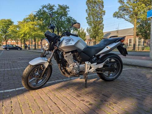 Honda CBF500 2004 klaar voor de zomers, geschikt voor A2