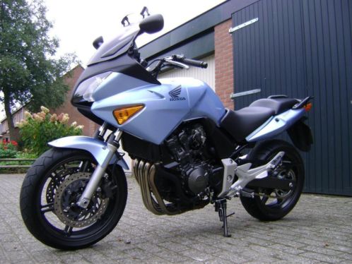 Honda cbf600s bj 2006 met 33000 km