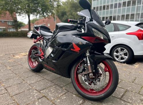 HONDA CBR 1000RR