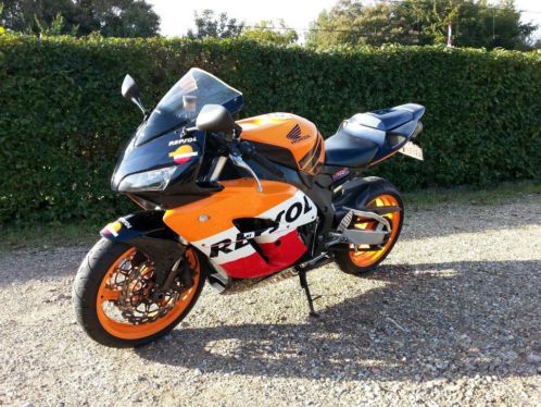 Honda CBR 1000rr Repsol