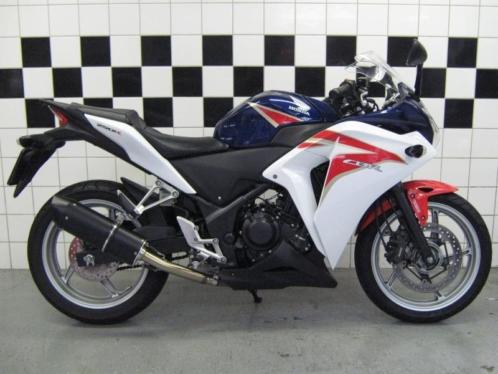 HONDA CBR 250 R (bj 2012)