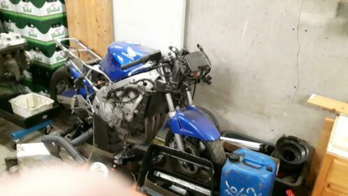 Honda cbr 600 f2 in onderdelen tekoop