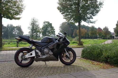 Honda CBR 600 RR 2003 LeoVince uitlaat